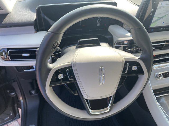 Used 2025 Lincoln Aviator Reserve w/ Illumination Package RWD image 11