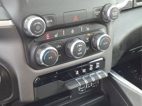Used 2022 RAM 1500 Big Horn image 14