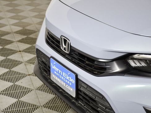 Used 2024 Honda Civic Sport image 11