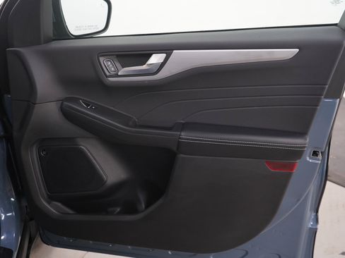 Used 2023 Ford Escape SE w/ PHEV Premium Package FWD image 13