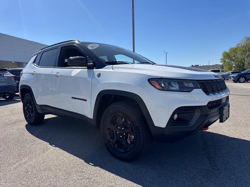 Used 2023 Jeep Compass Trailhawk AWD/4WD image 9