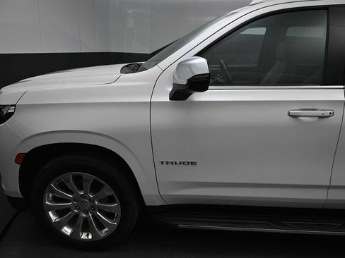 Used 2021 Chevrolet Tahoe Premier AWD/4WD image 15