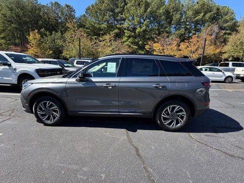 New 2026 Lincoln Corsair Premiere image 4