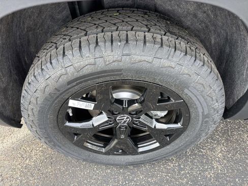 New 2026 Volkswagen Atlas Peak Edition AWD/4WD image 10