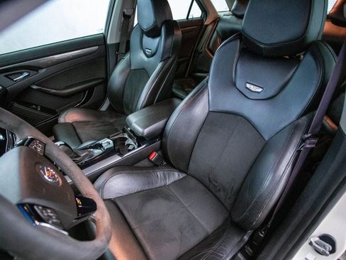 Used 2011 Cadillac CTS V image 19
