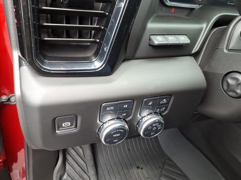 Used 2025 GMC Sierra 1500 AT4X w/ AT4X AEV Edition image 13
