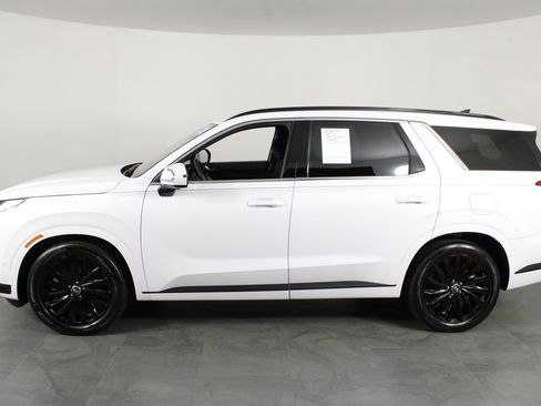 Certified 2025 Hyundai Palisade Calligraphy image 11