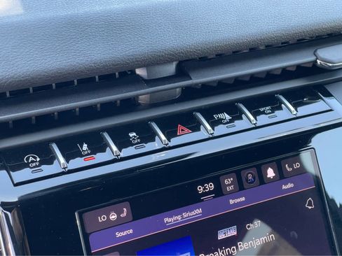 New 2025 Jeep Grand Cherokee L Altitude image 23