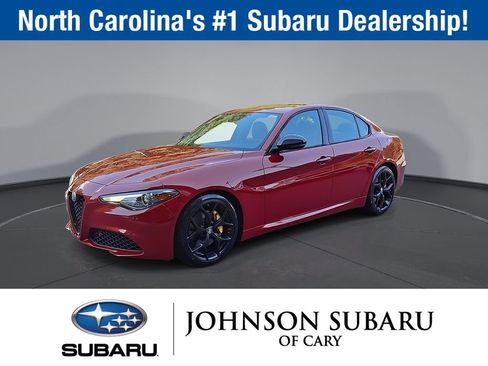 Used 2020 Alfa Romeo Giulia w/ Nero Edizione RWD image 9