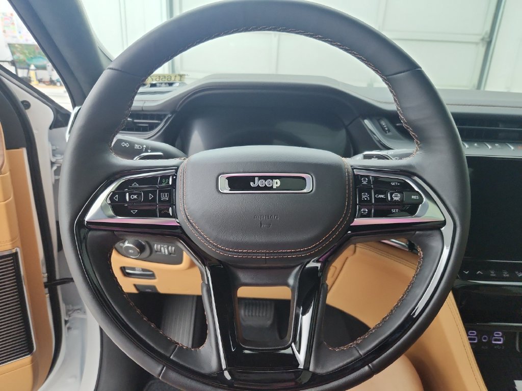 New 2027 Jeep Grand Cherokee Summit AWD/4WD image 22