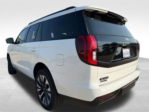 New 2027 Ford Expedition Platinum AWD/4WD image 4