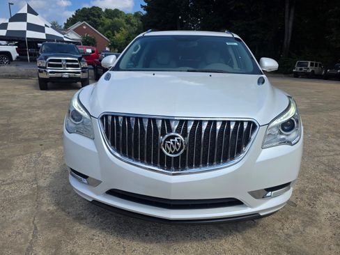 Used 2017 Buick Enclave Leather FWD image 2