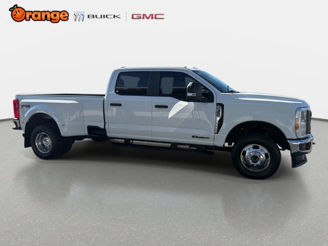 Used 2025 Ford F350 XL AWD/4WD image 2