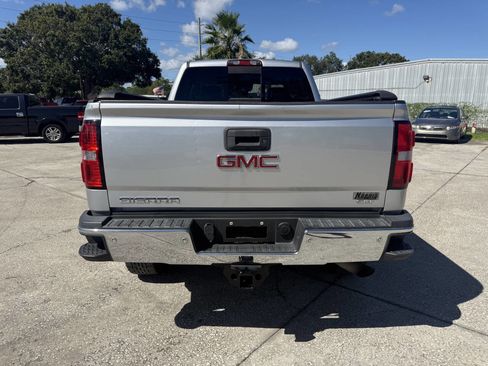 Used 2017 GMC Sierra 2500 SLT w/ Driver Alert Package image 12
