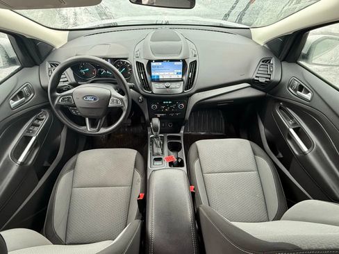 Used 2019 Ford Escape SE image 25