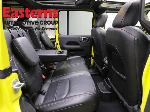 Used 2022 Jeep Wrangler Unlimited Sahara w/ Cold Weather Group AWD/4WD image 24