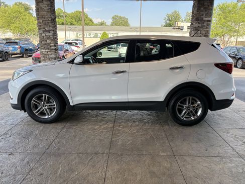 Used 2018 Hyundai Santa Fe Sport FWD image 9