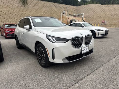 Certified 2026 BMW X3 xDrive30 w/ Premium Package AWD/4WD image 2