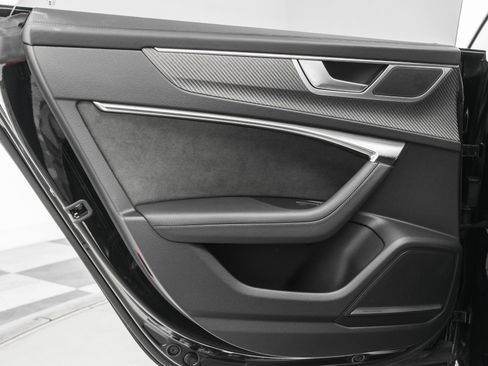 Used 2025 Audi RS 7 Performance image 37