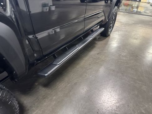 New 2025 Toyota Tacoma TRD Off-Road image 40