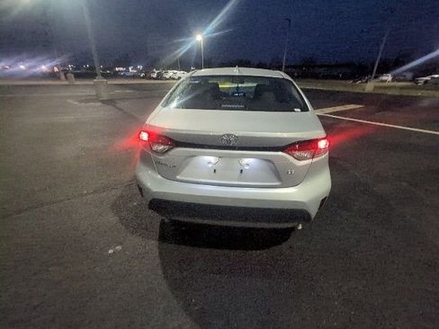 Certified 2025 Toyota Corolla LE image 4