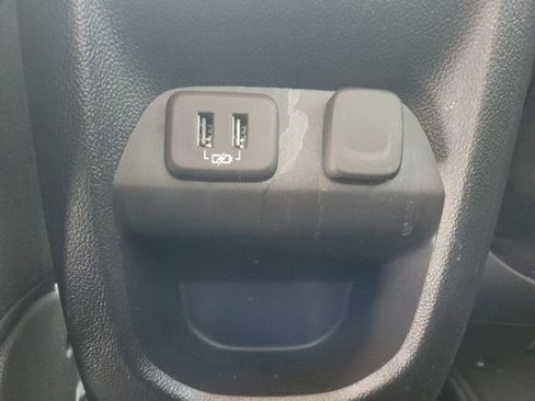 Used 2022 GMC Canyon Elevation image 29