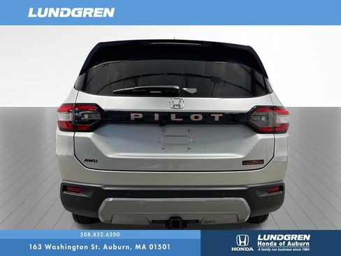 New 2026 Honda Pilot TrailSport image 22