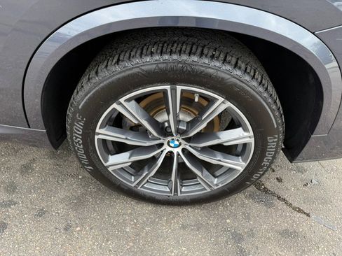 Used 2019 BMW X5 xDrive40i w/ M Sport Package image 5