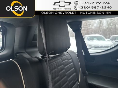 Used 2022 Cadillac Escalade ESV Premium Luxury Platinum image 39