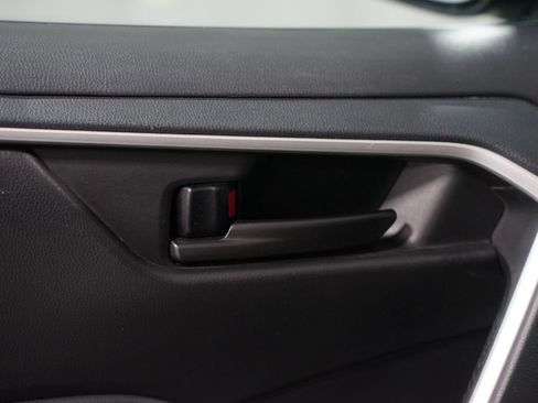 Certified 2023 Toyota RAV4 LE image 30