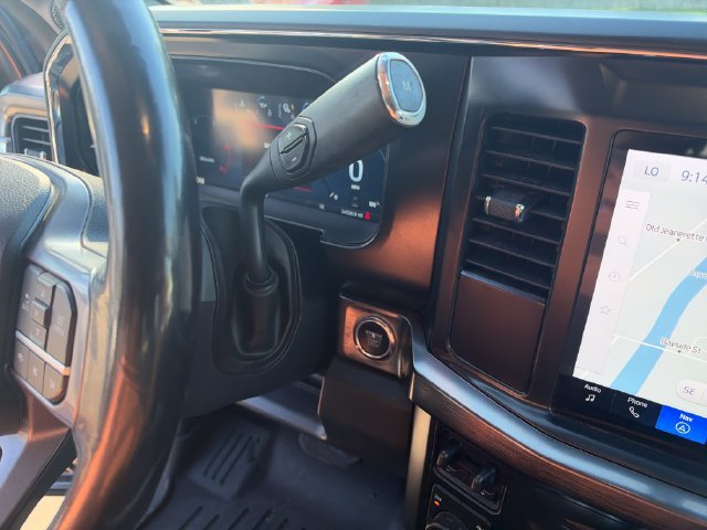 Used 2024 Ford F350 Lariat AWD/4WD image 23