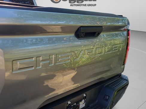 Used 2024 Chevrolet Colorado Z71 w/ Z71 Convenience Package 2 AWD/4WD image 21