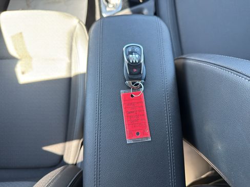 Used 2025 Buick Encore GX Preferred FWD image 16