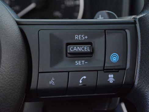 Used 2024 Nissan Rogue SV AWD/4WD image 31