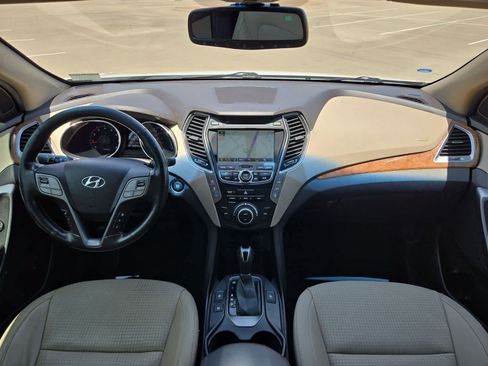 Used 2014 Hyundai Santa Fe GLS FWD image 13