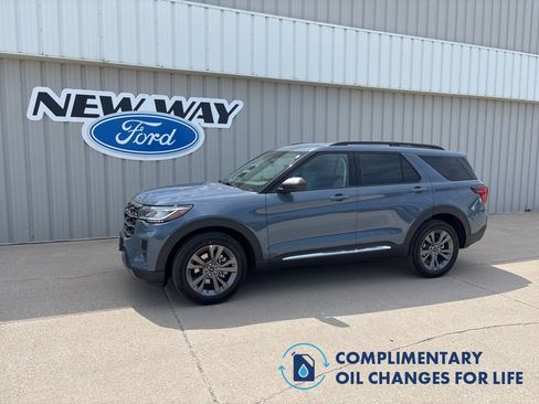 New 2025 Ford Explorer Active w/ Active Comfort Package image 1