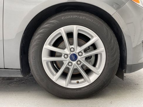 Used 2017 Ford Focus SE image 18