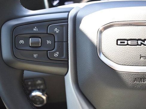 Used 2024 GMC Sierra 3500 Denali w/ Denali Reserve Package AWD/4WD image 17