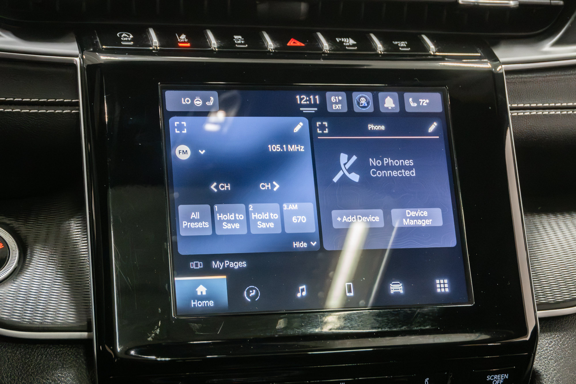 Certified 2024 Jeep Grand Cherokee Altitude AWD/4WD image 18