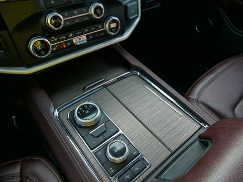 Certified 2023 Ford Expedition Max Limited image 27