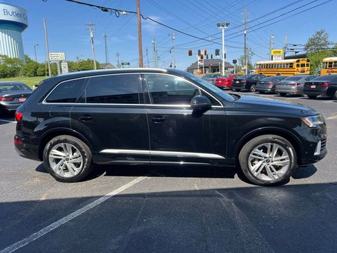 Used 2023 Audi Q7 3.0T Premium w/ Convenience Package AWD/4WD image 5
