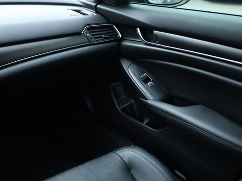 Used 2020 Honda Accord EX-L image 13