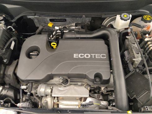 Used 2022 GMC Terrain SLE w/ Driver Convenience Package image 30