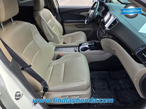 Used 2017 Honda Pilot Touring image 22