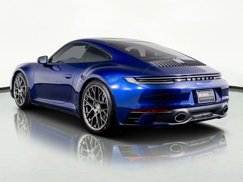 Used 2024 Porsche 911 Carrera 4S w/ Sport Package image 20