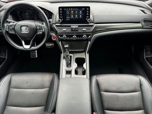 Used 2018 Honda Accord Sport image 13