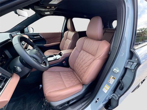 New 2026 Mitsubishi Outlander SEL image 19