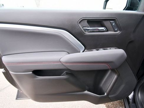 Used 2024 Chevrolet Colorado Z71 w/ Z71 Convenience Package 2 AWD/4WD image 26