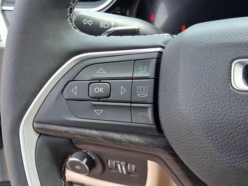 Certified 2023 Jeep Grand Cherokee L Limited w/ Luxury Tech Group II AWD/4WD image 20