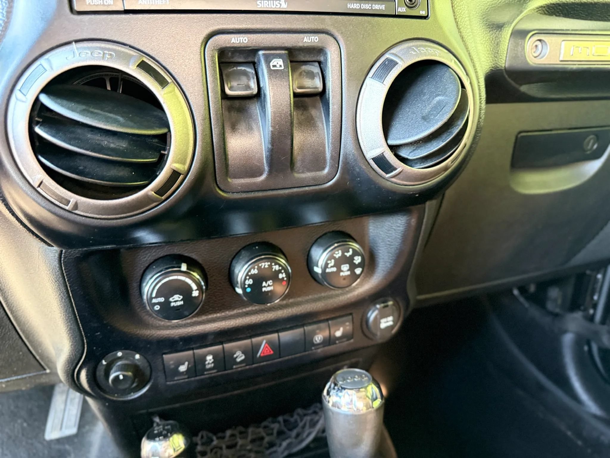 Used 2013 Jeep Wrangler Sahara AWD/4WD image 31
